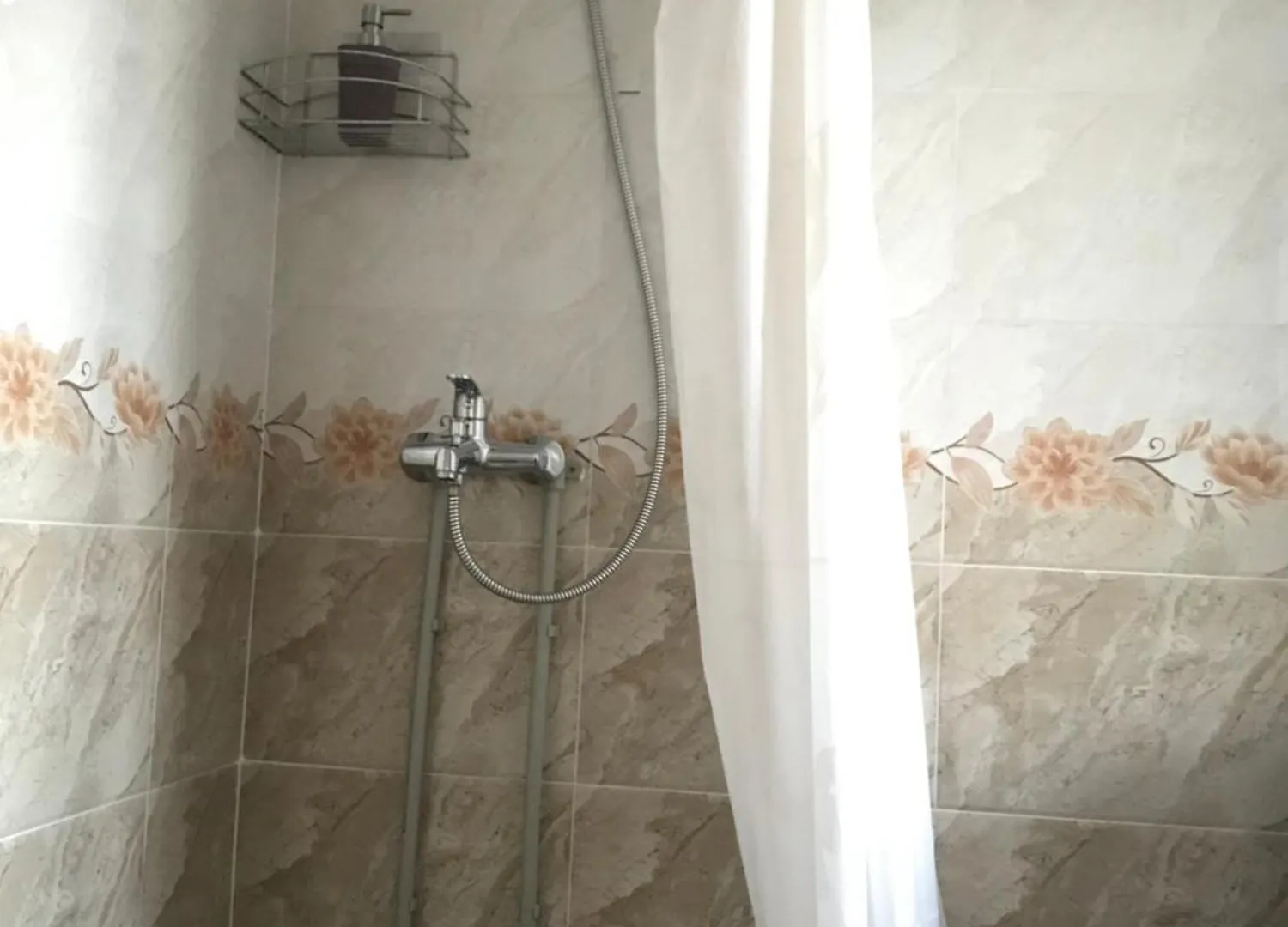 Akbulak Hotel Almaty Gæstehus